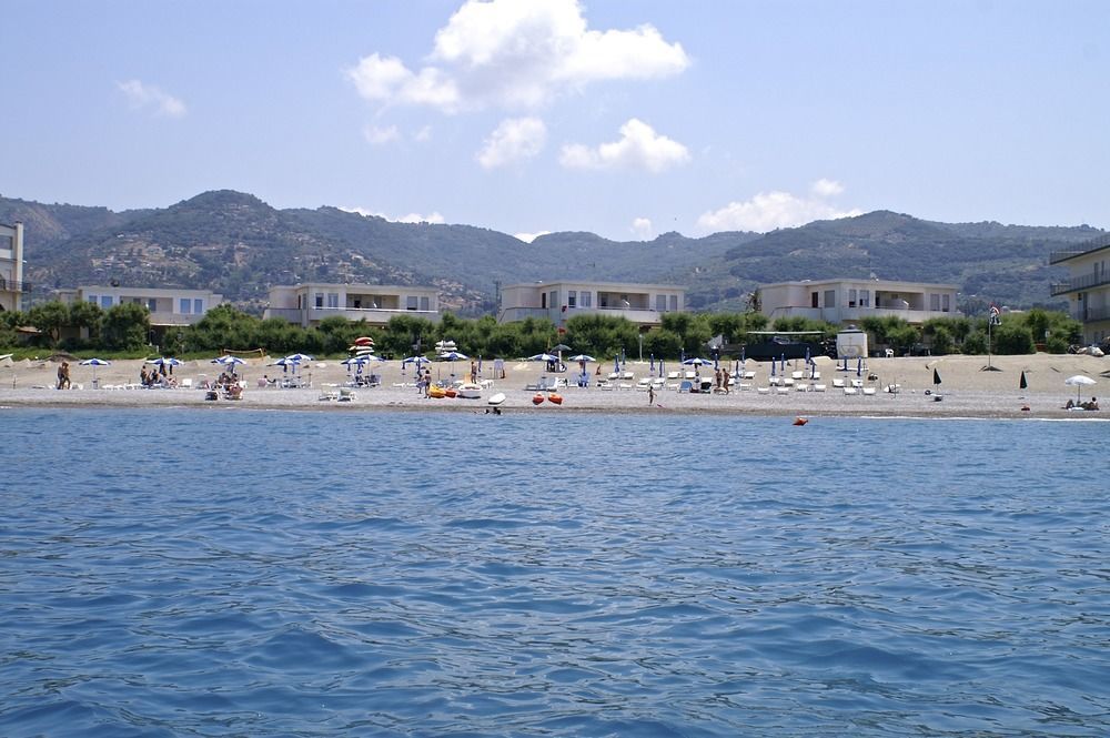 Nettuno Resort Capo dʼOrlando Εξωτερικό φωτογραφία