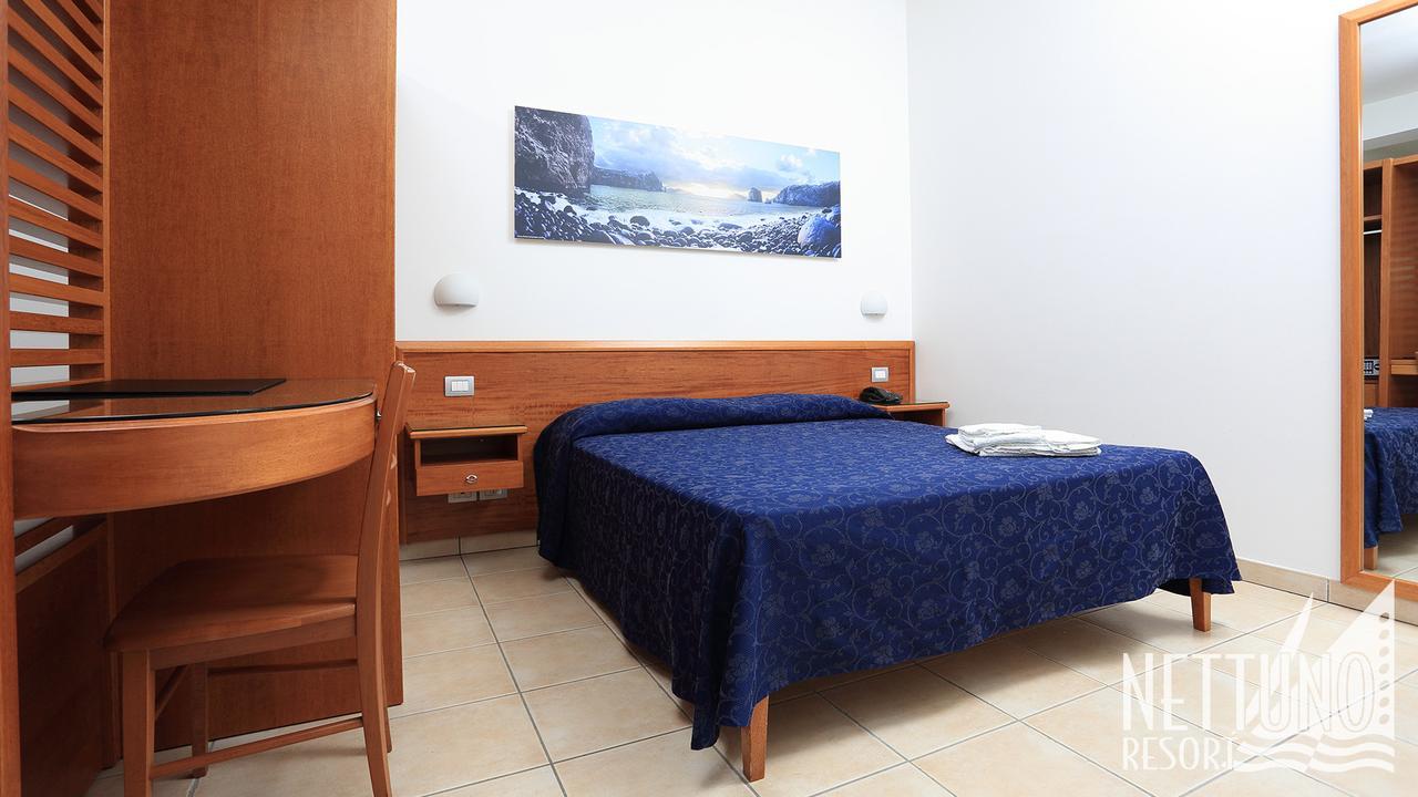 Nettuno Resort Capo dʼOrlando Εξωτερικό φωτογραφία