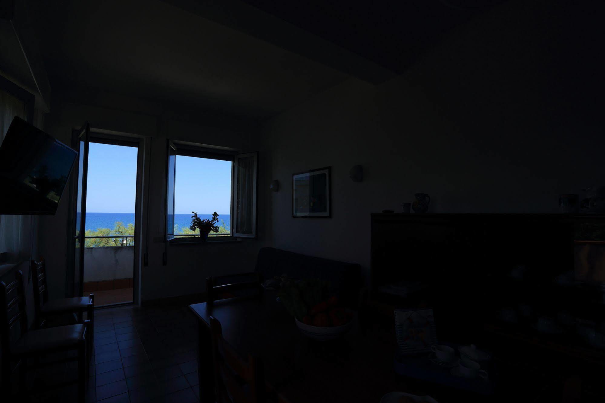 Nettuno Resort Capo dʼOrlando Εξωτερικό φωτογραφία