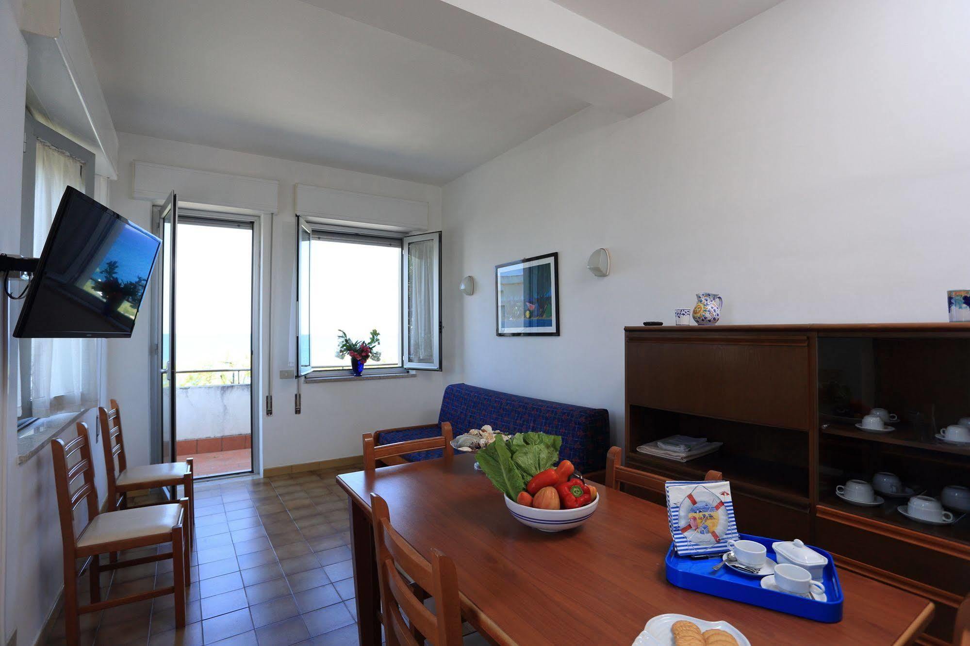 Nettuno Resort Capo dʼOrlando Εξωτερικό φωτογραφία