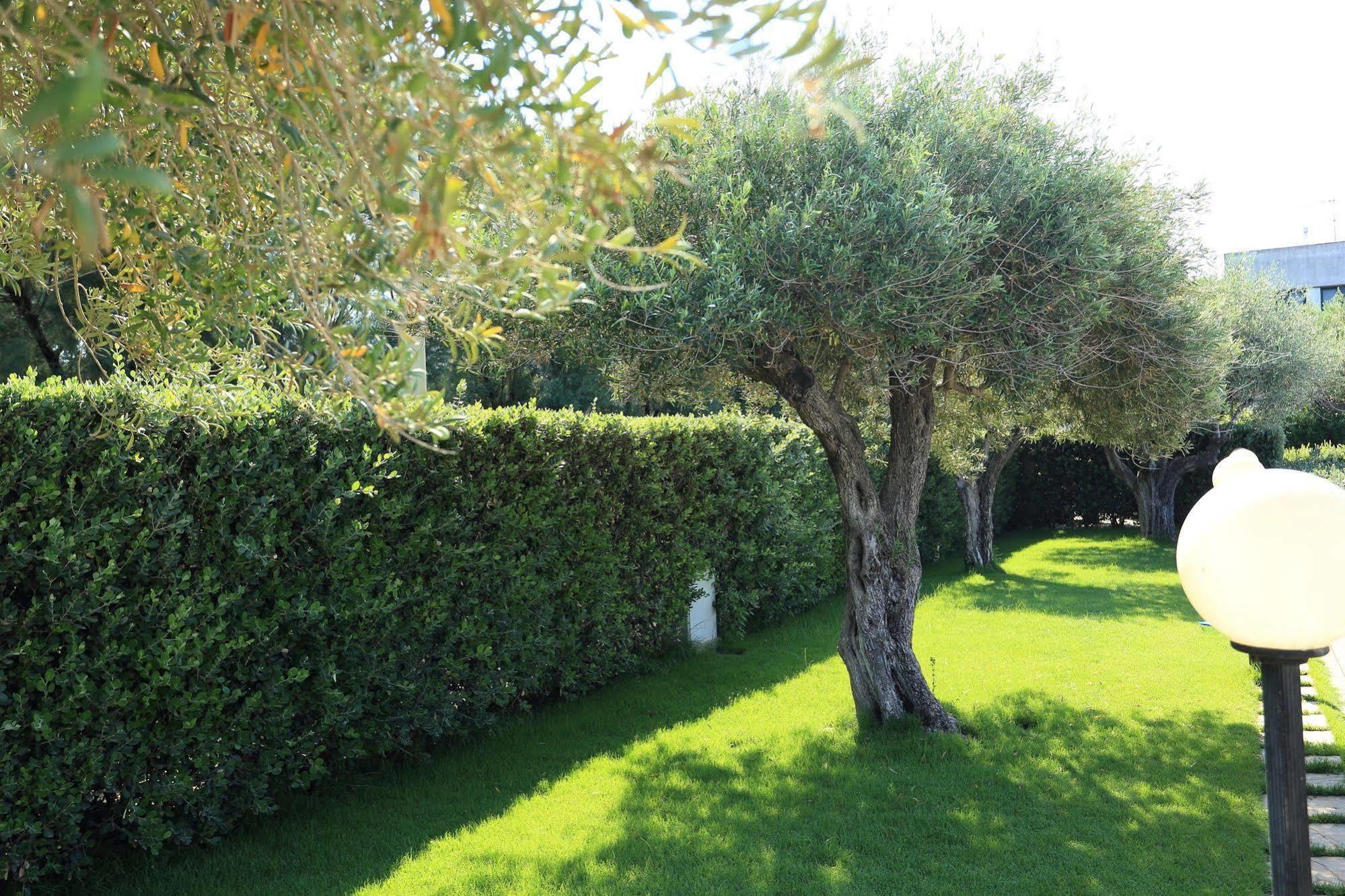Nettuno Resort Capo dʼOrlando Εξωτερικό φωτογραφία